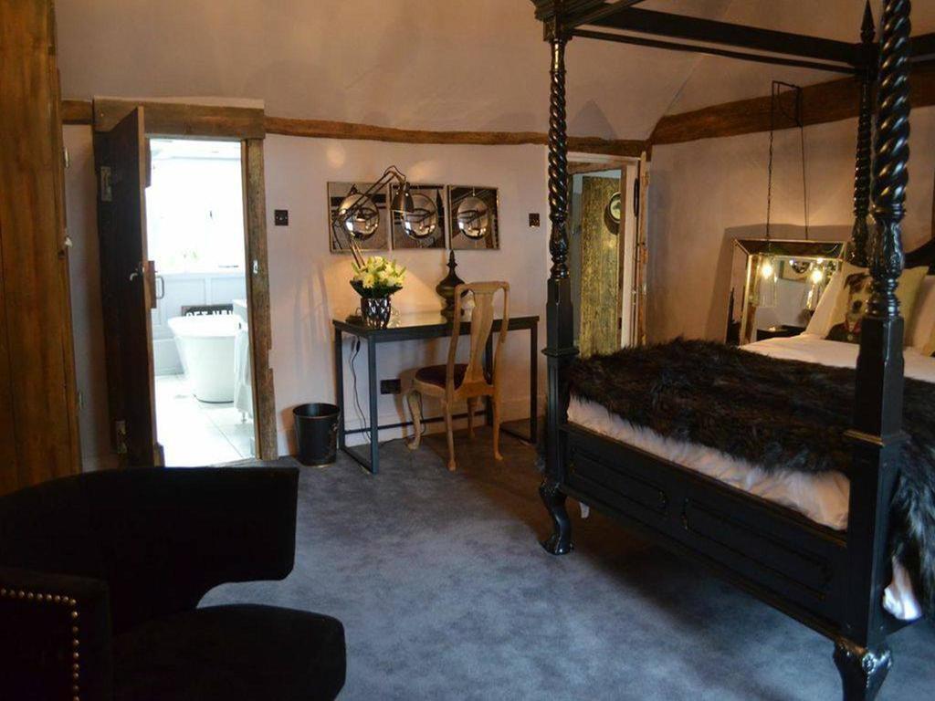 The Black Horse Fulmer Room photo